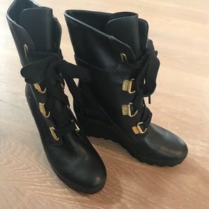 Black Wedge Leather Boots 8.5M ❄️NEW❄️
